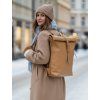 delfin caramel woman min